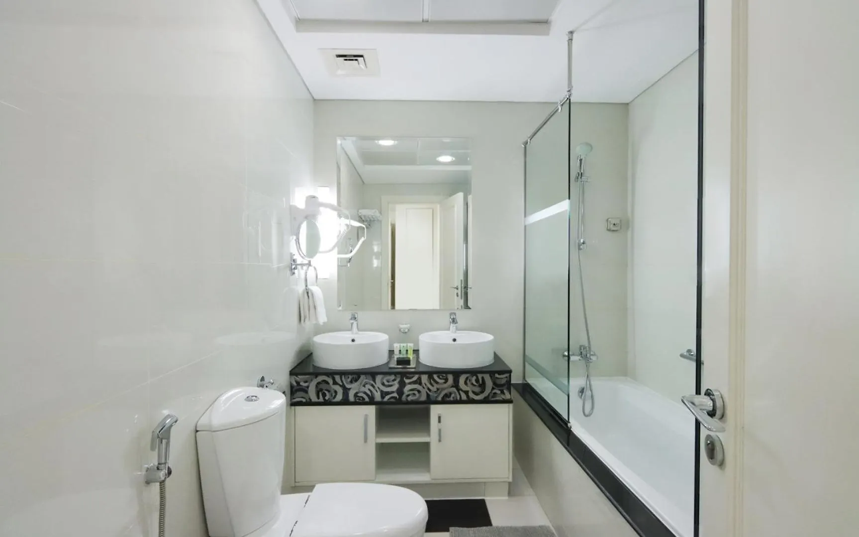 Homely 2Br - Downtown Next To Dubai Mall Apartment